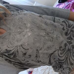 Gray Graphic Long Sleeve Top